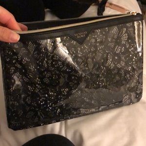 💅🏼💅🏼VS laced Clutch💅🏼💅🏼